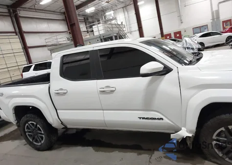 2024 Toyota Tacoma Trd Sport 4Wd из США, поврежденный, VIN 3TMLB5JN0RM035808